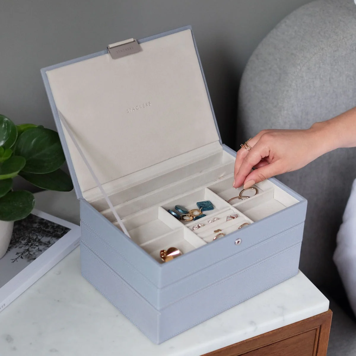 Dusky Blue Classic Jewellery Box - Image 3