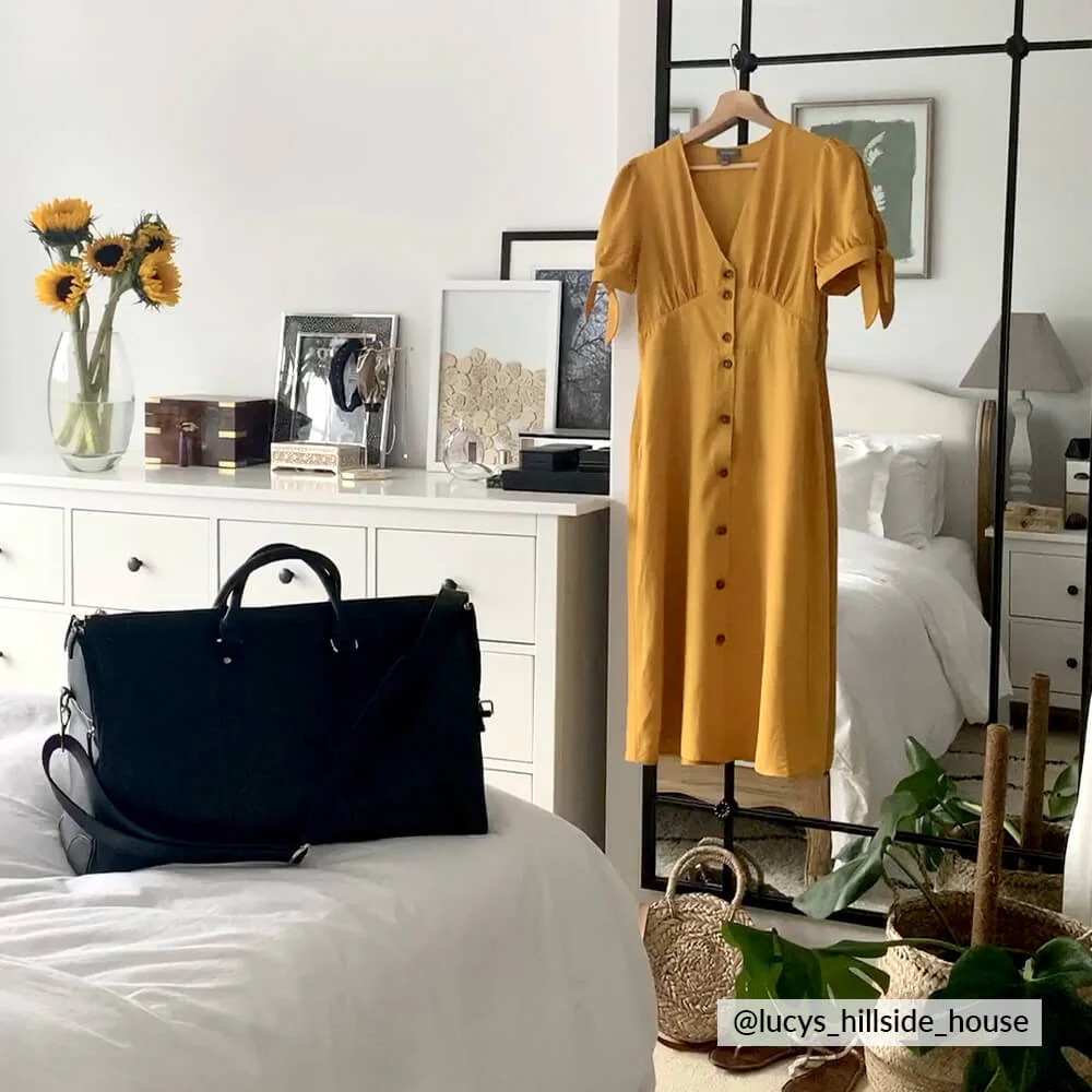 Taupe Zipped Garment Bag - Image 10